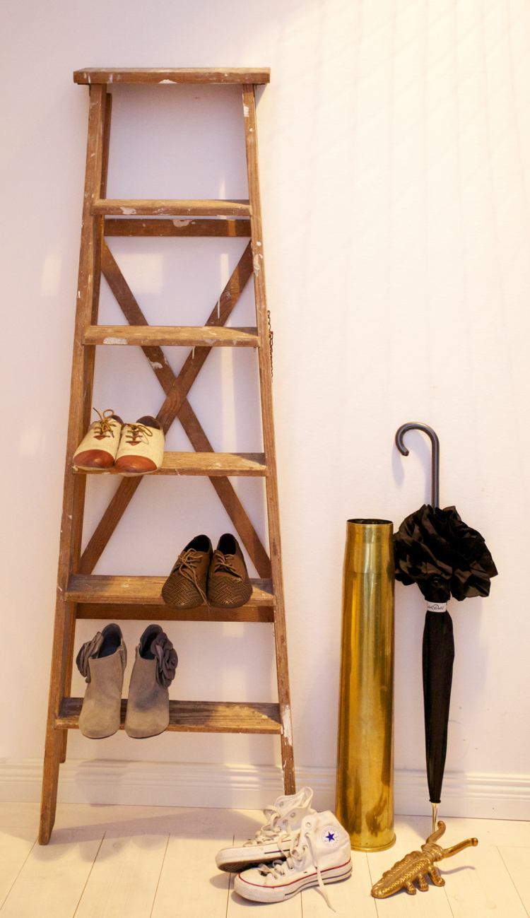 sko-rack-design-spara-plats-trä-stege-vägg