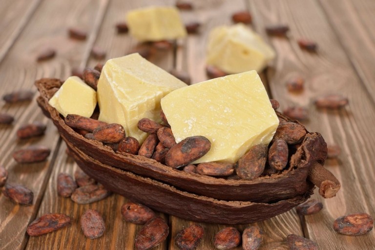 Svart tvål kakaobönor kakaosmör hälsosam palmolja ansiktsvård