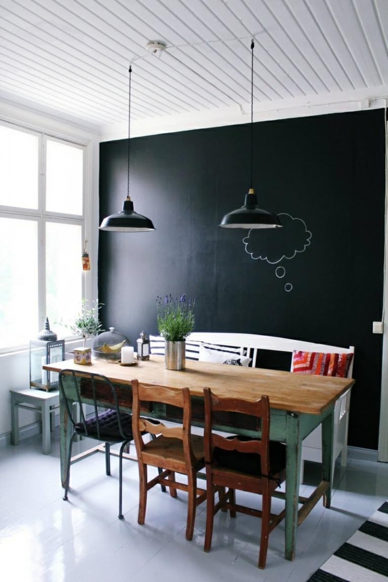väggfärg svart rustikt matsal lapptäcke möbler färgglada shabby