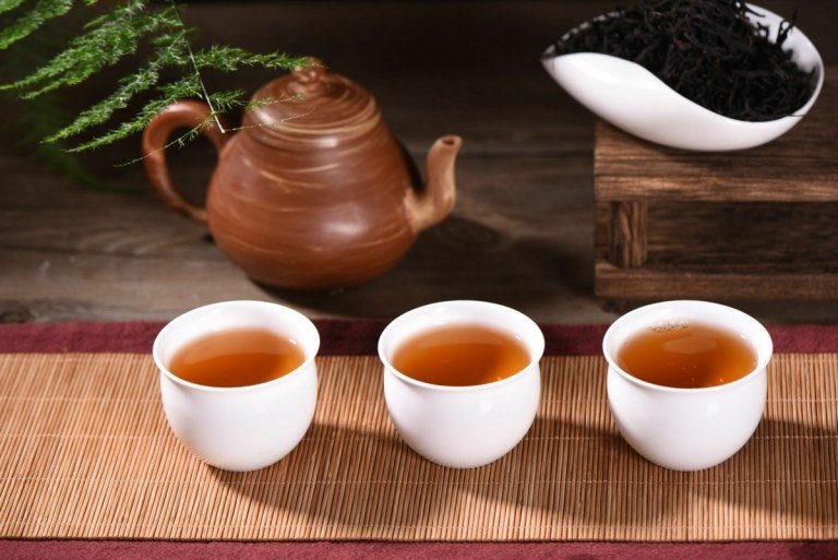 Svart te för hud och hår - tips och recept för vård och botemedel