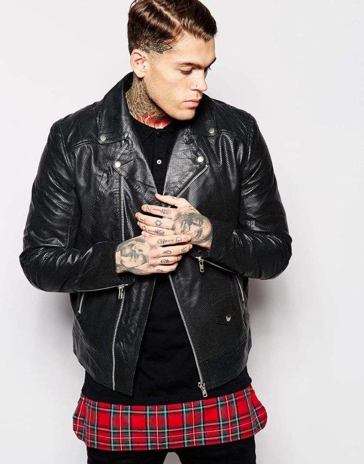 svart skjorta kombinerar snygga idéer bikerjacka läderjacka hipster punk rocker tatuering