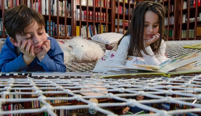 renovera husbiblioteket barnvänligt nät flytande madrid