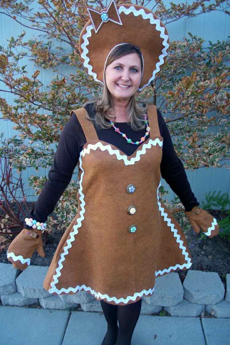 hemgjorda karnevalskostymer brun pepparkaksfiltklänning