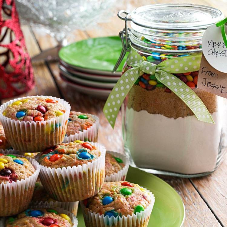 hemlagade gåvor mason jar bakning mix-muffins-mjöl-kakao-godis