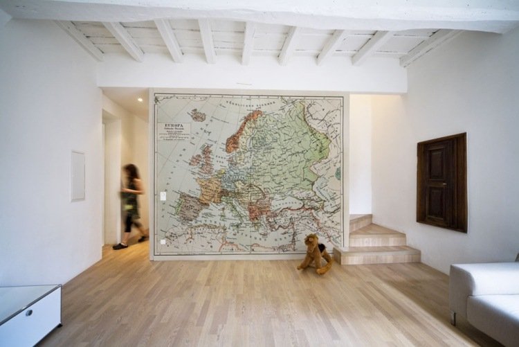 självhäftande-fototapet-vardagsrum-vintage-europa-karta