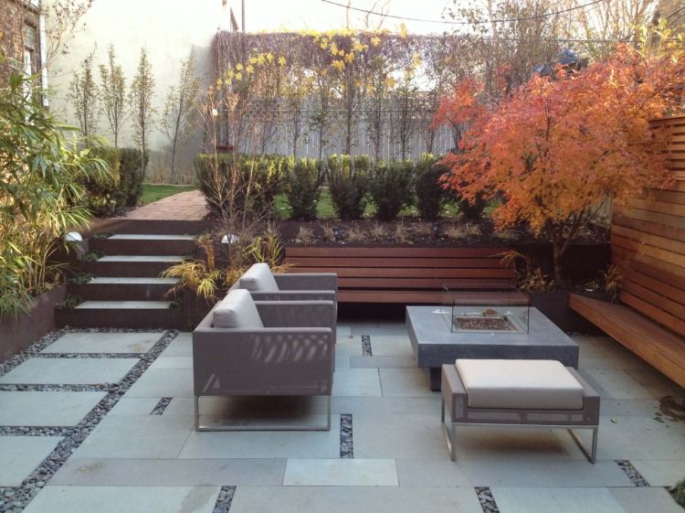 Handfat trädgård-sittplatser-design-modern-betong-plattor-sekretess-skärm-lamell-vägg-sittplatser-grå