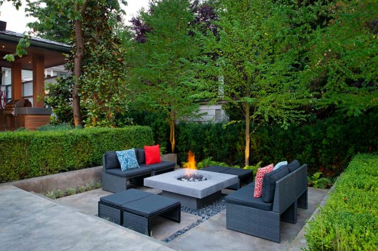 Handfat trädgård-sittplatser-design-modern-häck-boxwood-sittplatser-grå-plastrotting