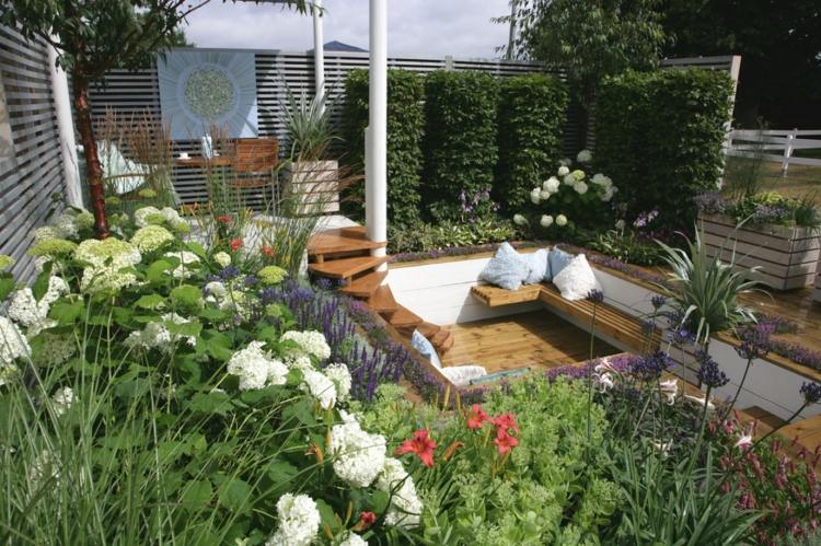 Handfat-trädgård-sittplatser-design-modern-sekretess-skydd-klättring-rosor-terrass-bänk