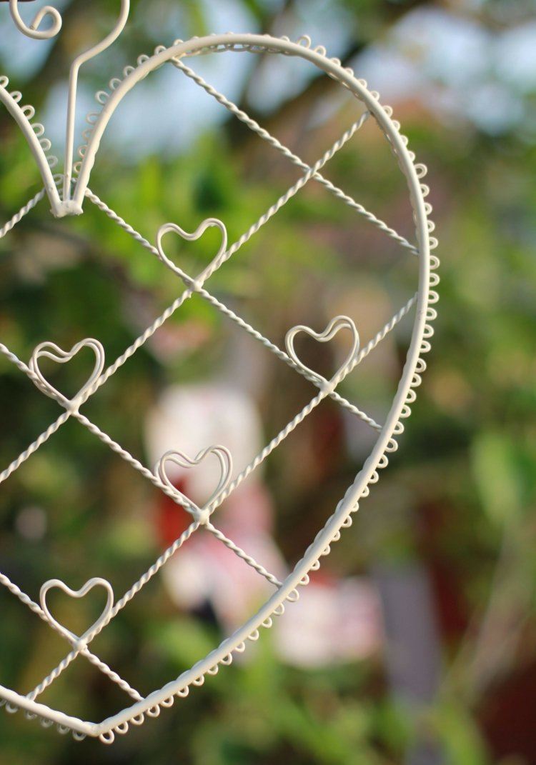 trädgård-shabby-chic-hängande-dekoration-hjärta-form-metall