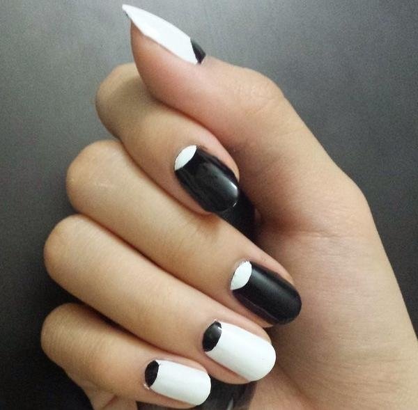 nagellack-design-shellack-naglar-nagel-säng-vit-svart