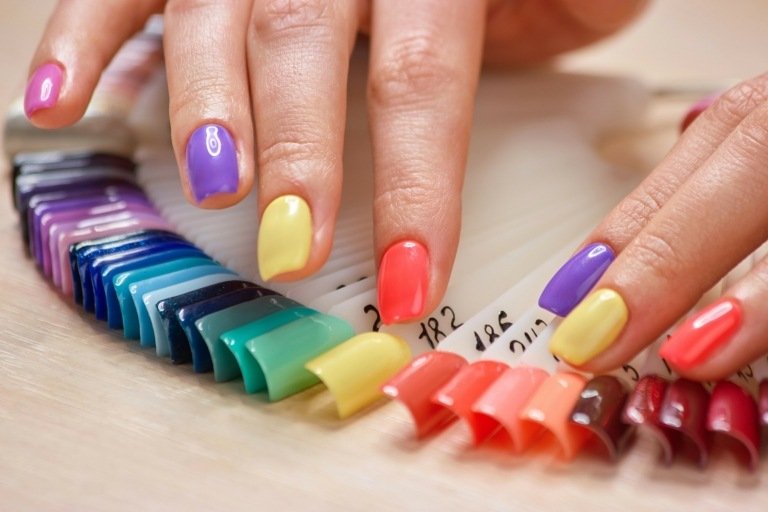 vilken shellack är den bästa nagellackfärgen neon