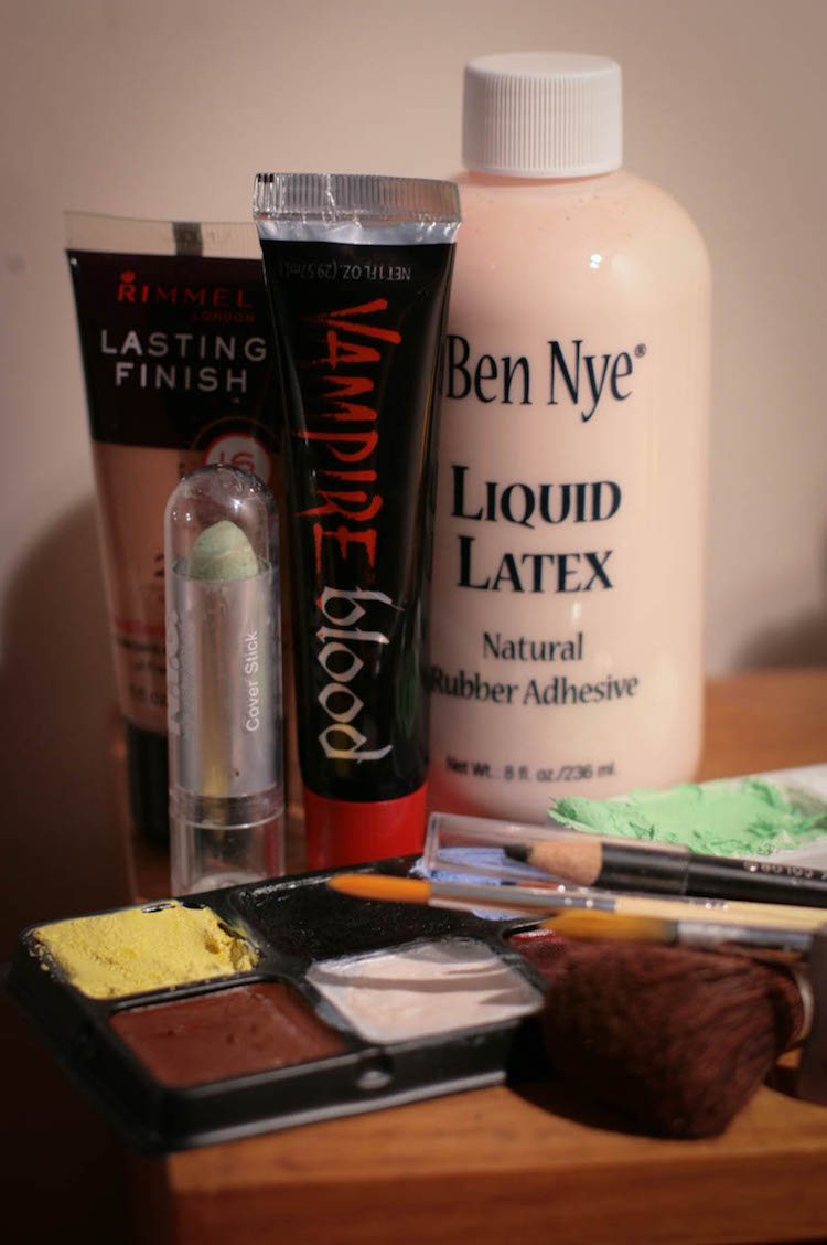 zombie-smink-material-verktyg-smink-flytande-latex