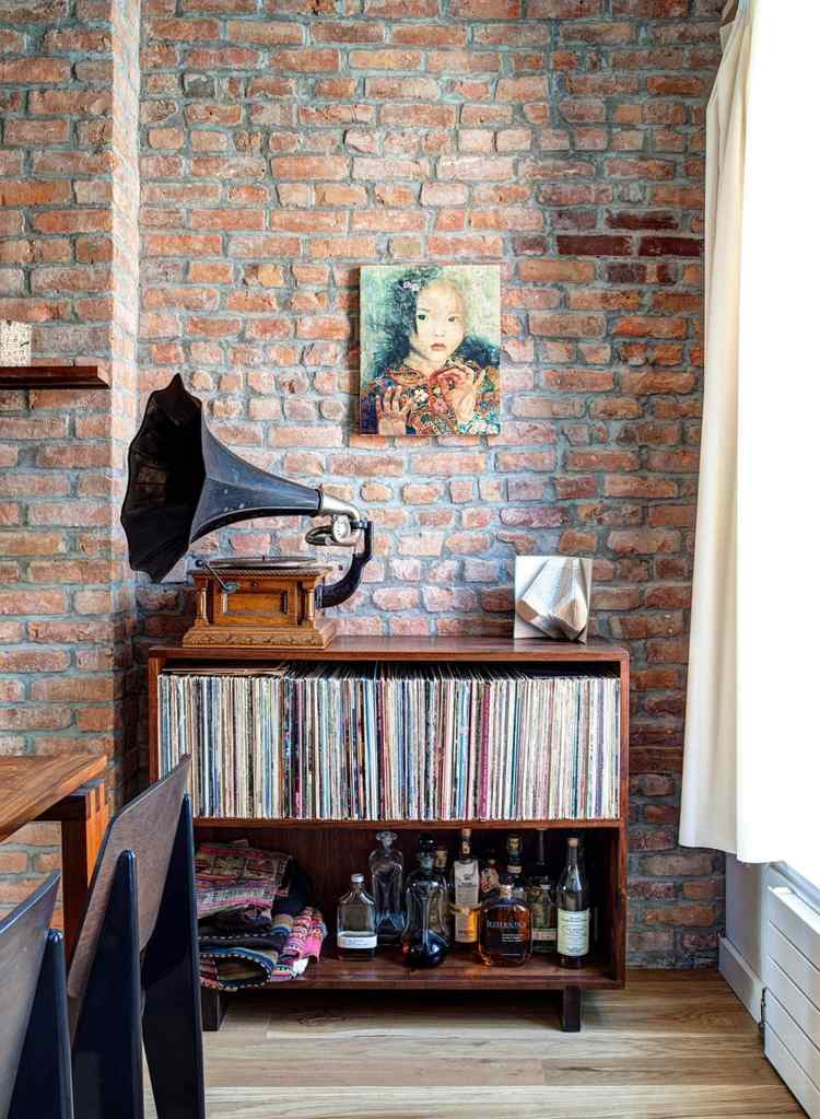 skänk dekorera rustik skivspelare grammofon tegel vägg design