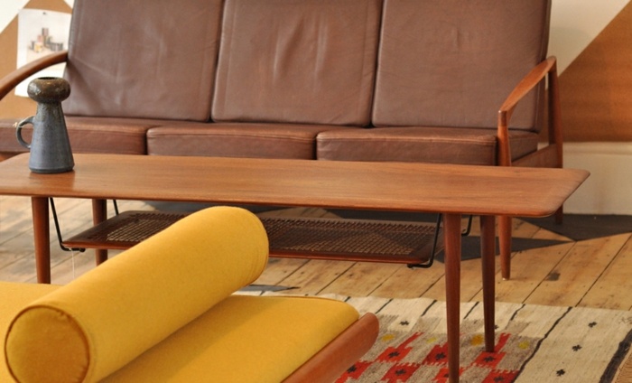 Lädersäten-massivt trä-soffbord-lounge-solstol