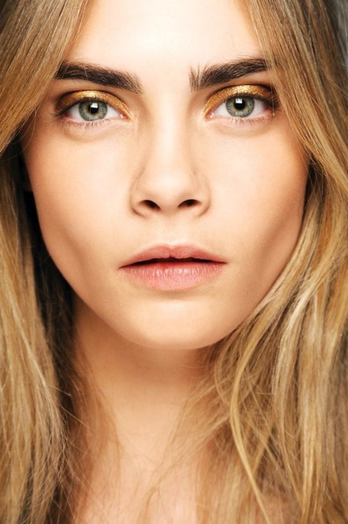 cara-delevigne-blå-ögon-gyllene-ögon-smink