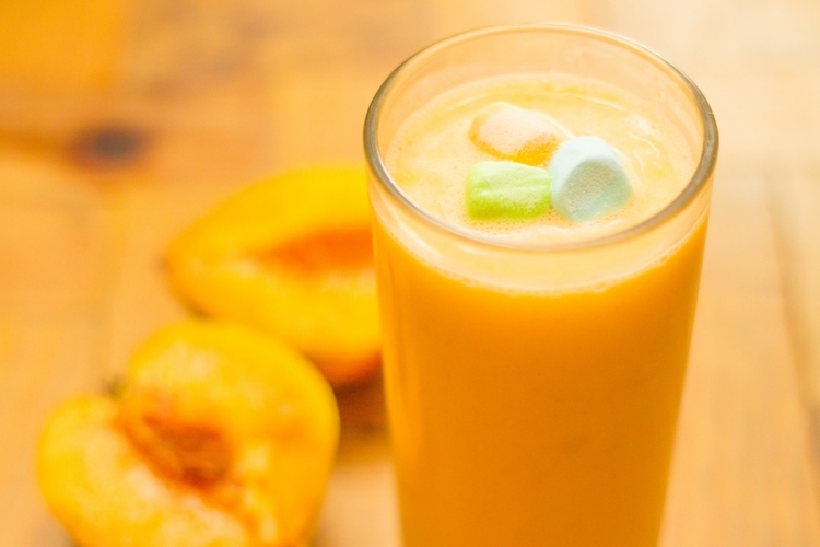 smoothie-gör-det-själv-aprikos-persika-morot