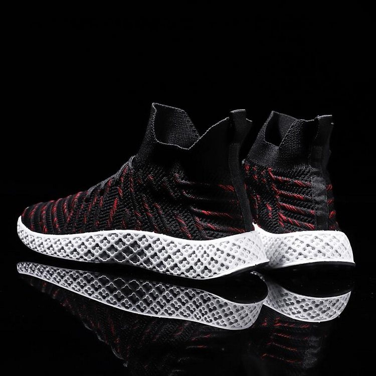 svart med röda kombinationer och vita skumsulor för funktionellt slitage vid sneakertrender 2019