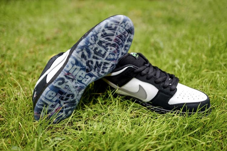 nike sb dunk low staple panda pigeon model from 2018 as a modern version of sneaker trends 2019