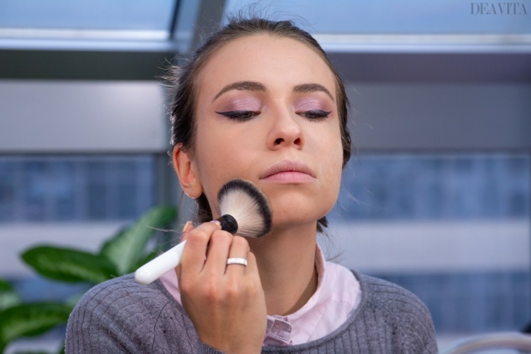 ariana grande focus make-up pulver smink fix