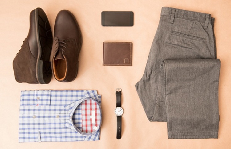 business casual outfit-herrskor-skjorta-tyg byxor kombination
