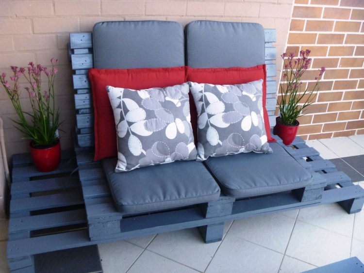 Soffa-pall-bygg-två-sits-design-modern