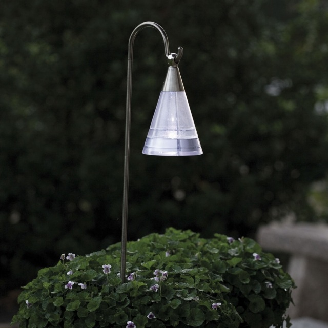 energibesparande lamprörelsedetektor LED sollampa metall klassisk design