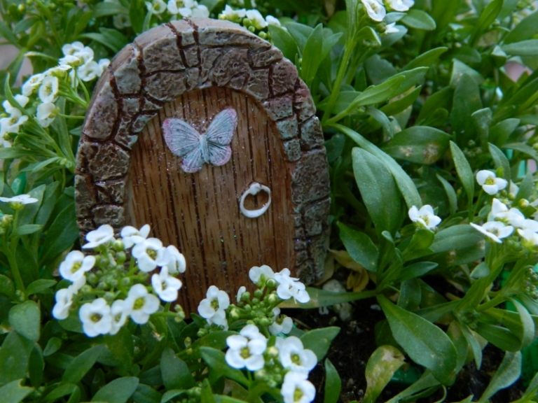 Sommar DIY dekoration idéer mini trädgård dvärg grind