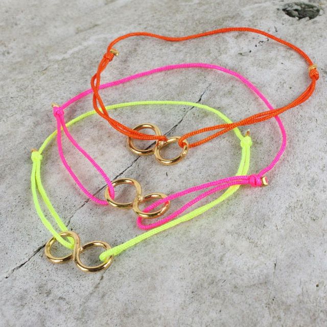armband kedjetecken infinity neonfärger