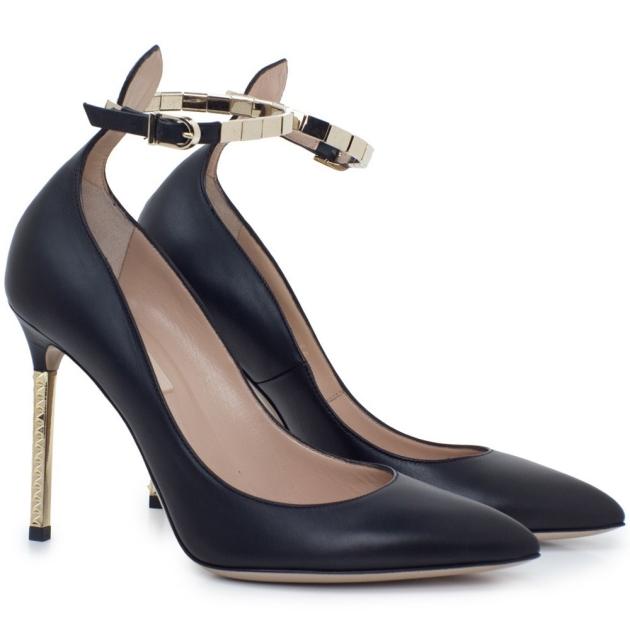 Valentino-svart-pumps-elegant-skarp spets