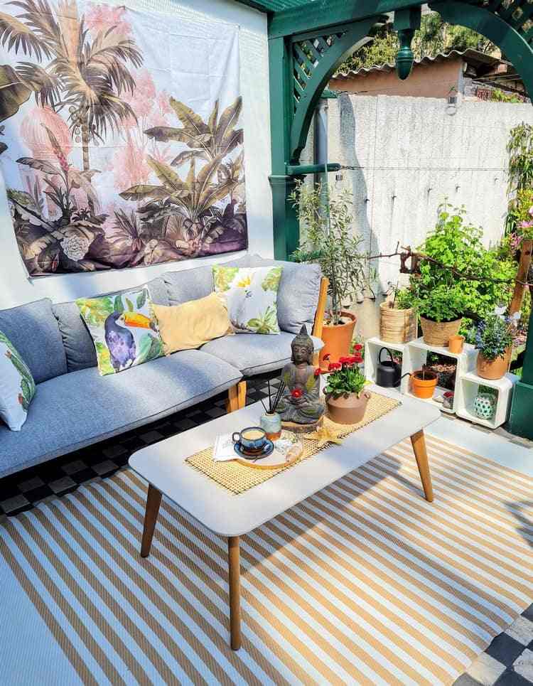 Sommardekoration för terrasshusväggväv med palmer