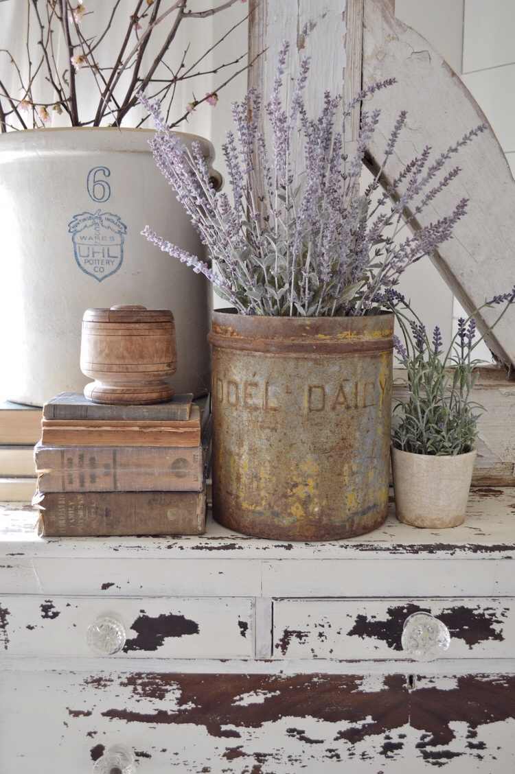 Sommardekoration med lavendel gör själv idéer i vintagestil