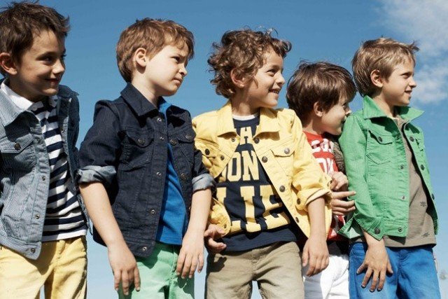 Jackor-krage-ärmar-upprullade-mode-för-pojkar-Benetton-2014