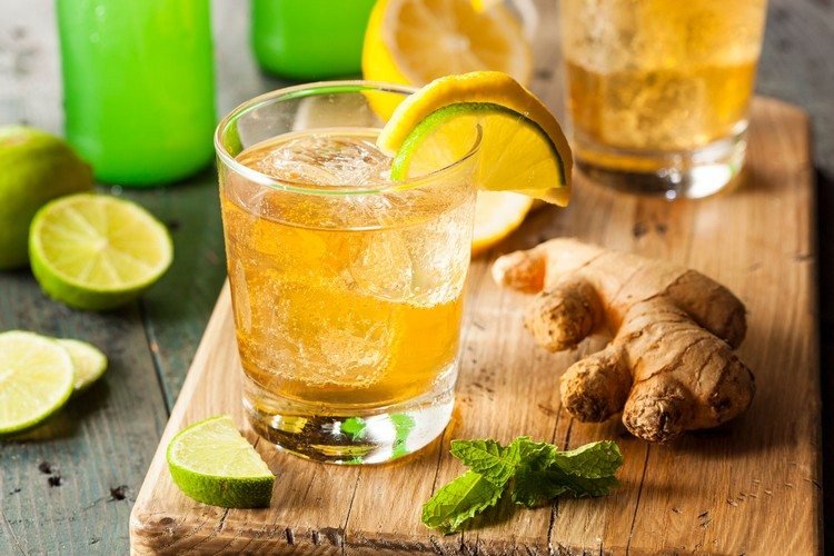 Summer spritzer Ginger Ale alkoholfria sommarcocktails