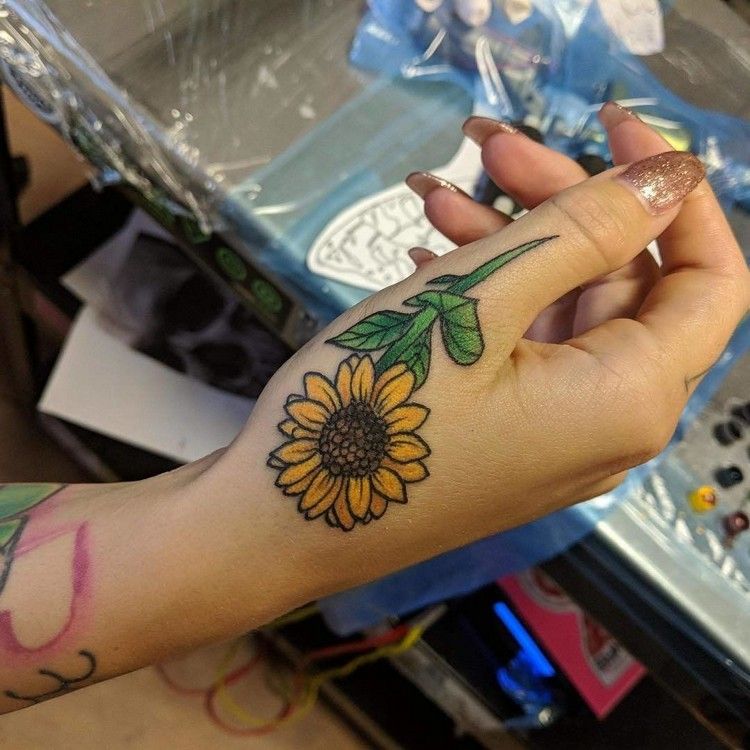 Finger tatuering för kvinnor solros tatuering bilder