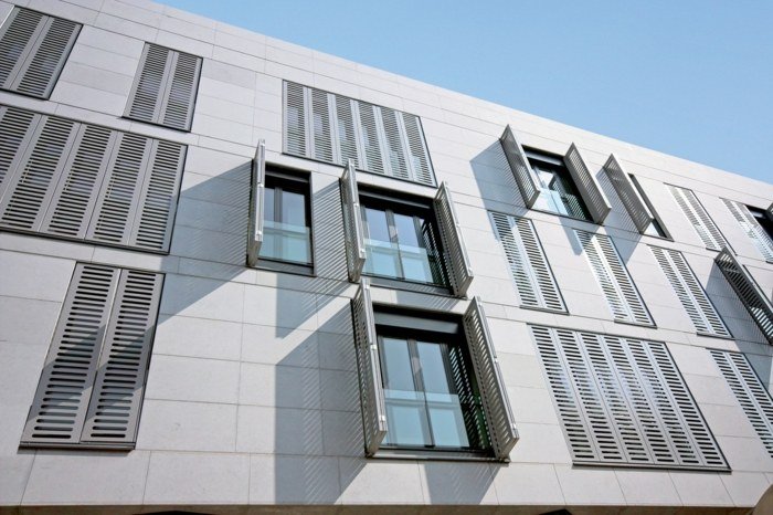 solskydd för lägenhetsluckorna fällsystem grå