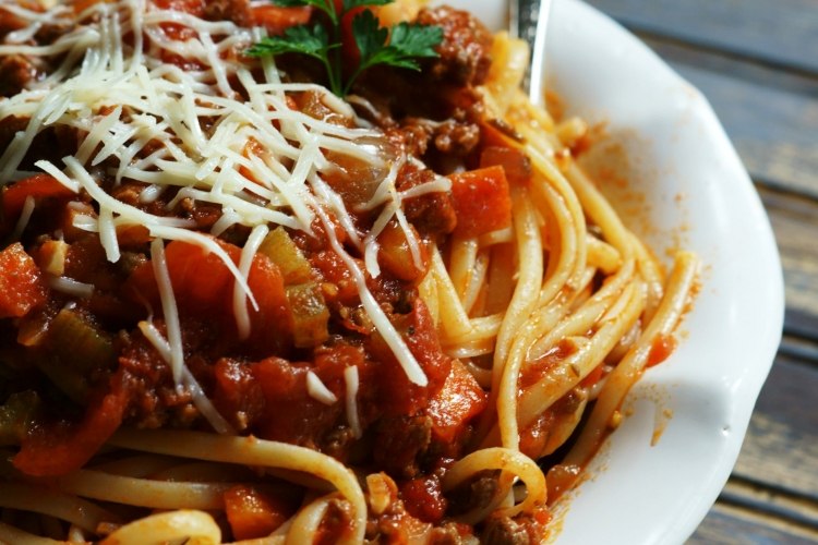 Spaghetti Bolognese-italienska-Cuisine-snabb-rätter