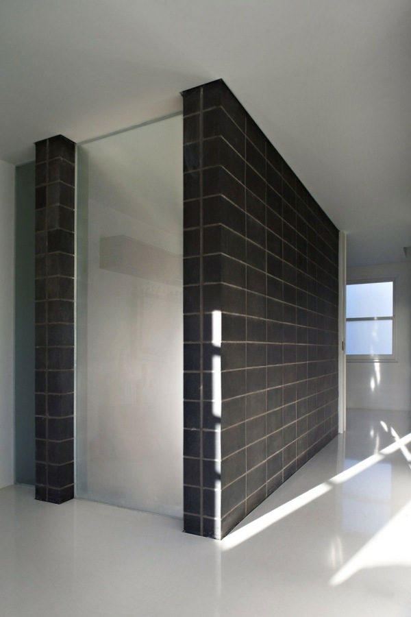 elegant svartvitt badrum