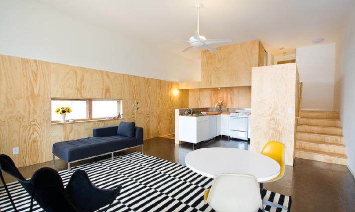 plywood för interiörarbete i vardagsrum randig matta