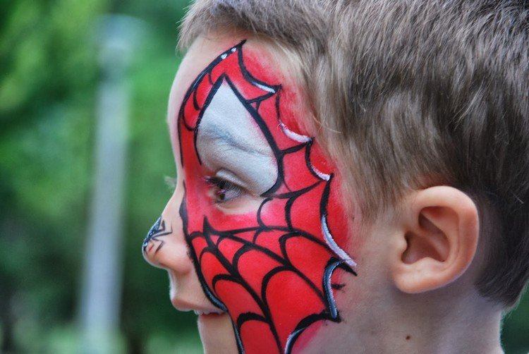 spiderman make up barn halv ansikte