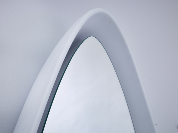 design spegel punkt triangel vit ram väggdekoration
