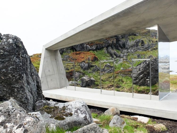 spegelglas och betong servicebyggnad MORFEUS arkitekter