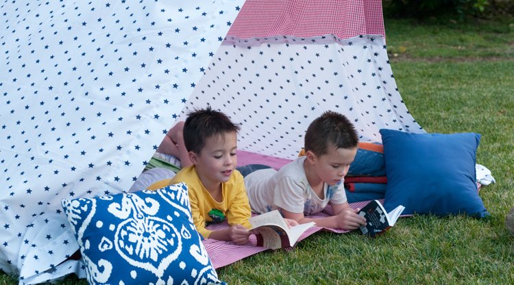lekplats-trädgård-barn-design-tält-camping-kreativ