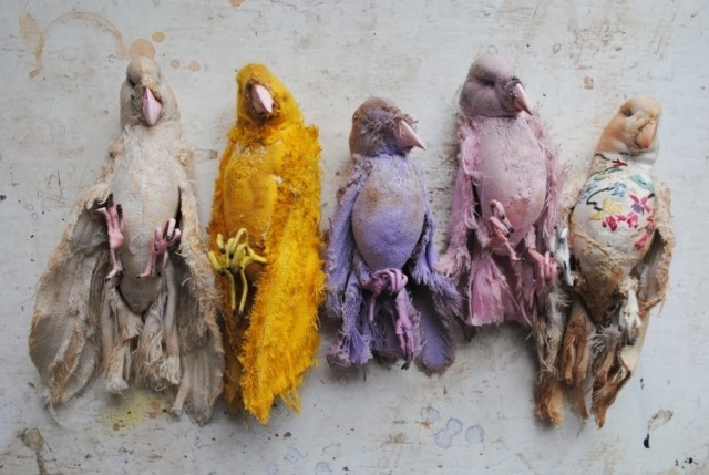idéer om återvinning leksaker-sy dig själv-fåglar färgglada fjädrar
