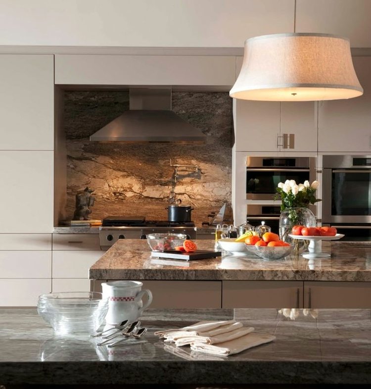 Stänkskydd-spis-aluminium-komposit-marmor-mönster-ädel-belysning-utsug-huva-hängande-lampa-kök-ö-servett-skål