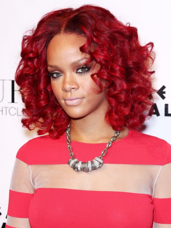 körsbär-röd-jaare-vågig-central avsked-rihanna