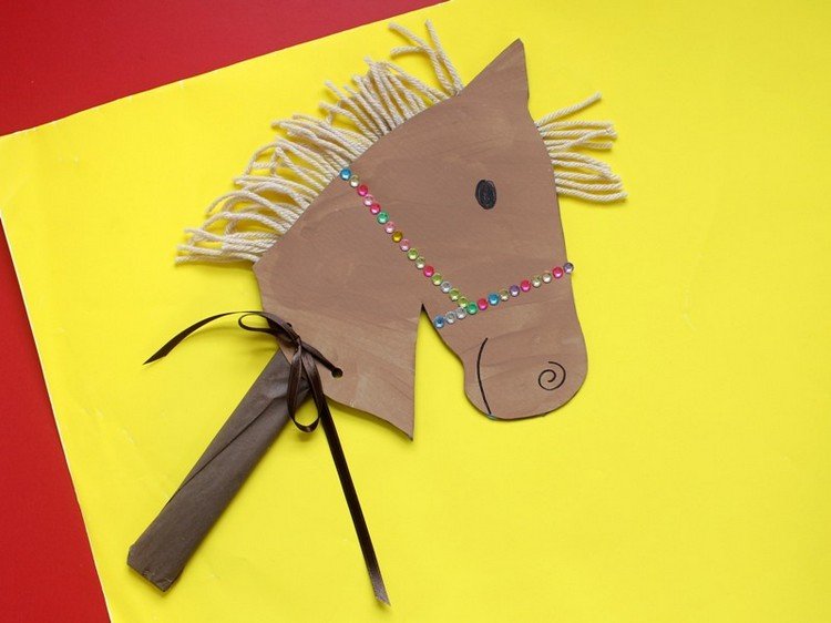 Stick-häst-tinker-papper-mall-tinker-idé-barn