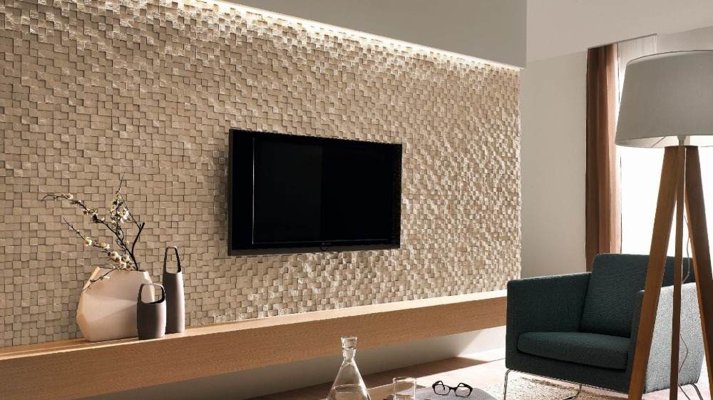 modern stenväggsbelysning med led i vardagsrummet med plattskärms -tv och golvlampa