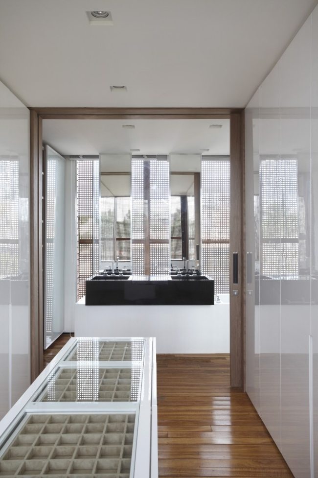 trägolv badrum modern husdesign av guilherme torres