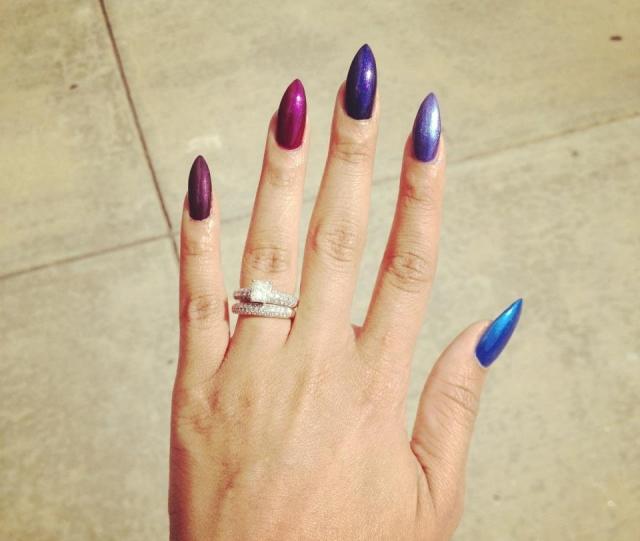 mångfärgade-naglar-liknande-rihanna-diy-2014-nagel-design-diamant-ring