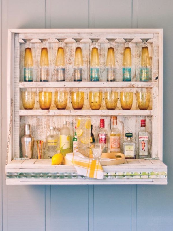 Minibar dricker koppar